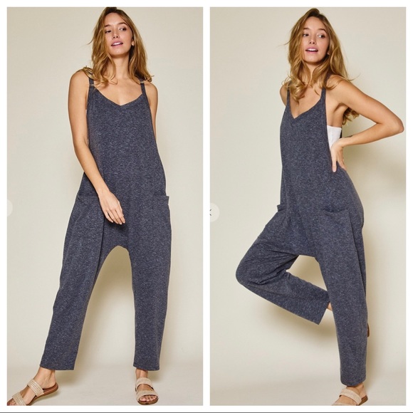 04 Fabulous sleeveless Harem Jumpsuit - Picture 3 of 7